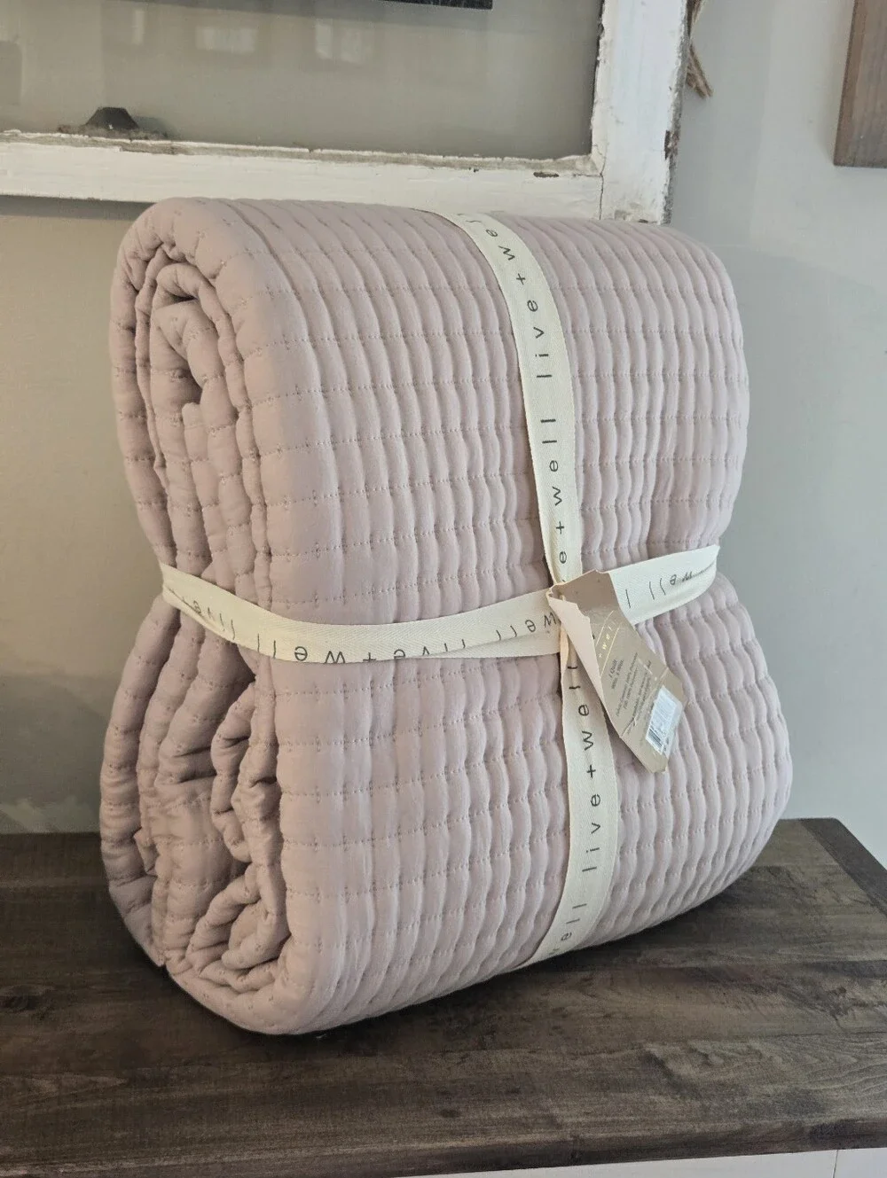 NWT Live + Well Logan Queen Size Quilt 90x90